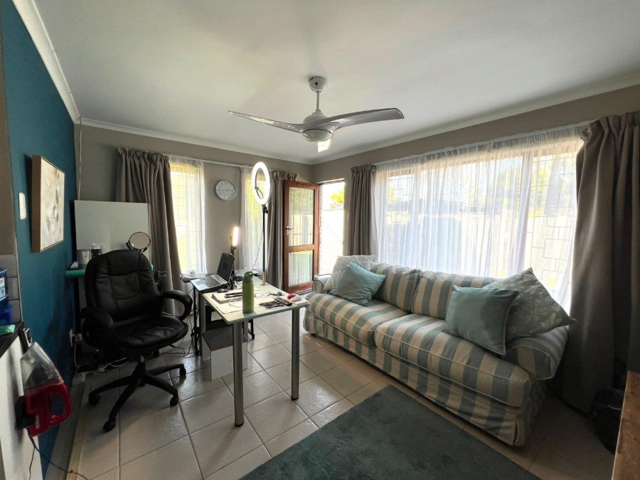 3 Bedroom Property for Sale in Greenshields Park Eastern Cape